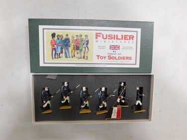 Fusilier Miniatures Metal Toy Soldiers Set of 6 in Original Box