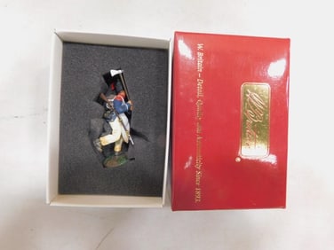 Britains Metal Toy Soldier Napoleonic French Flank Company Sapper, Waterloo 1815