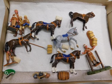 Metal Toy Figures British North Africa Horse Stable Scene (Figures Only).