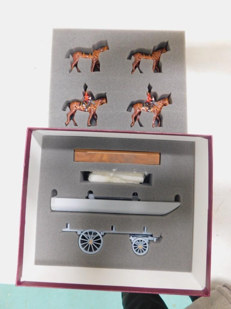 Britains Metal Toy Soldiers Pontoon Section Set 5962 in Original Box W Britain (1 of 5)