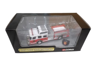 Corgi E One Side Mount Fort Monroe Die Cast Model Firetruck 54702 in Original Box