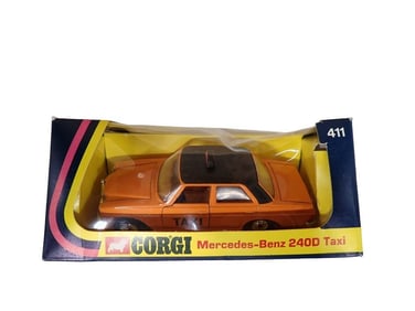 Corgi 411 Mercedes Benz 240D Taxi Die Cast Model Car in Original Box