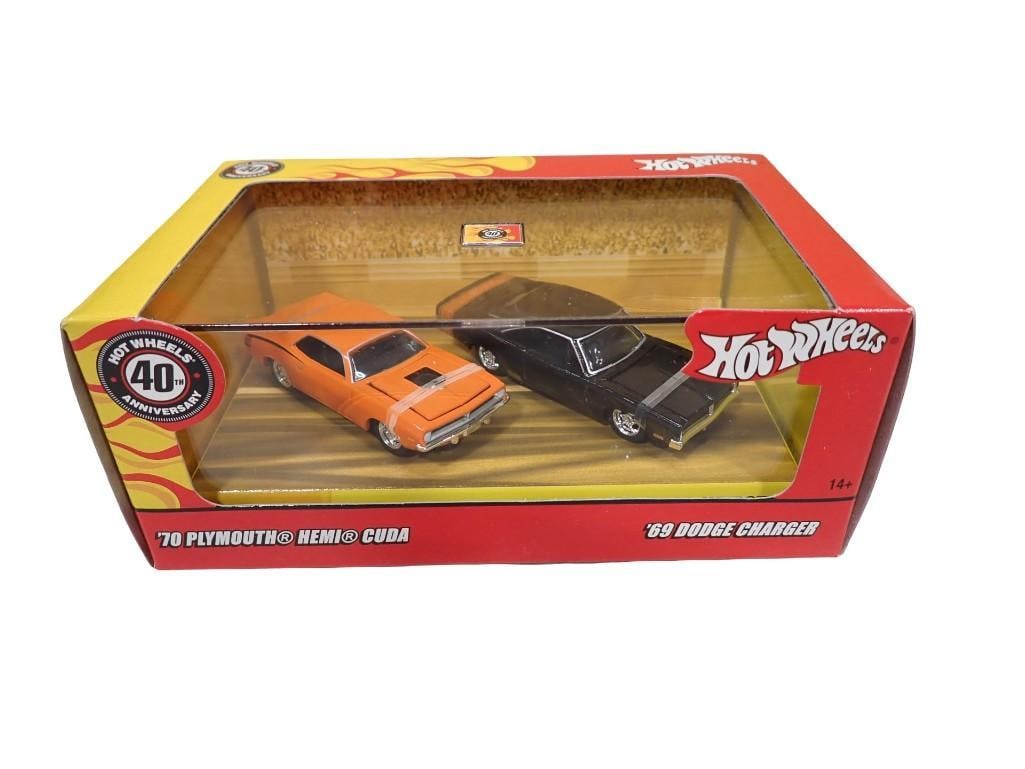 Hot Wheels 40th Anniversary Gift Set incl '69 Dodge Charger and '70 Plymouth Hemi Cuda Die Cast Mode (1 of 6)