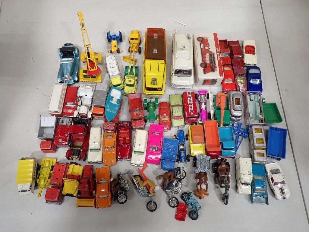 Lot of Die Cast Cars, Vehicles, Accessories, Etc: Lot of Die Cast Cars, Vehicles, Accessories, Etc All pictures are considered part of the description and should be examined carefully by bidders. Live Auctioneers is now offering Live Shipping through