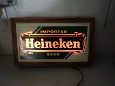Vintage Heineken Beer Lighted Bar Sign Works - measures roughly 12x7"