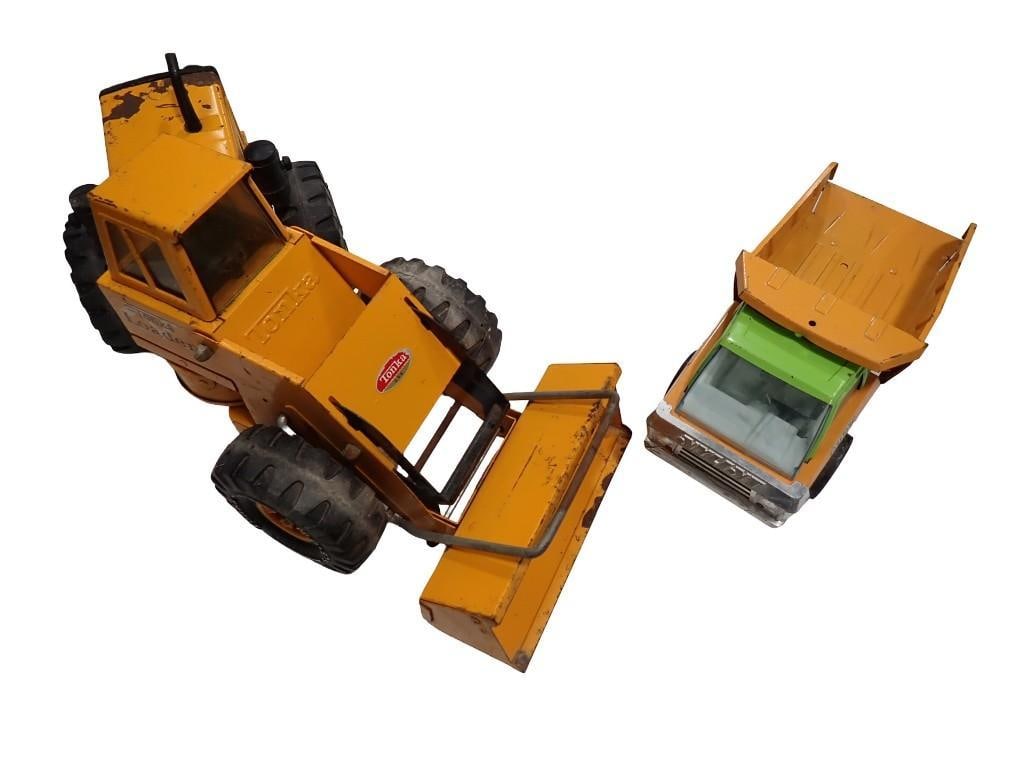 Vintage Tonka Pressed Steel Loader and Nylint Pressed Steel Dump Truck (1 of 7)
