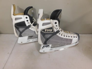 Pair of Ice Hockey Ice Skates Size 12 Tacks 972
