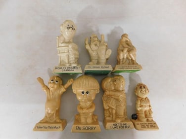 Lot of assorted Vintage R&W Berries Co. resin figurines