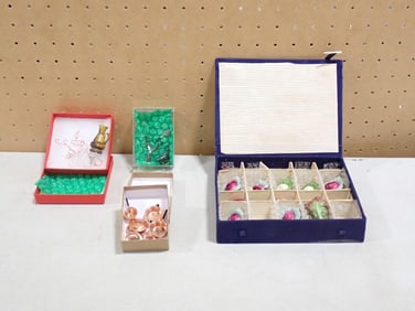 Collections of Miniatures incl Miniature Vegetables, Dollhouse Pots and Pans, etc