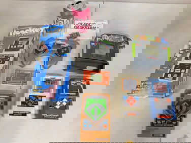 Lot of LCD Handheld Video Games including Vintage, Mars Attacks, Hockey, Mattel Baseball, Basketball