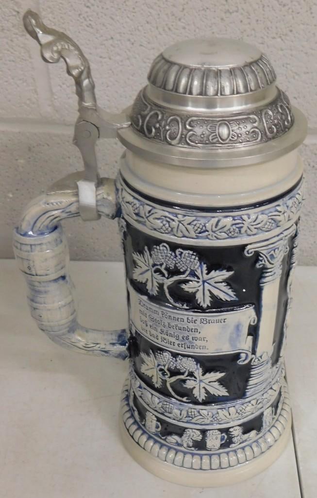 Gambrinus " King of Beers" Thewalt Limited Edition Signed and Numbered German Beer Stein: Gambrinus " King of Beers" Thewalt Limited Edition Signed and Numbered German Beer Stein All pictures are considered part of the description and should be examined carefully by bidders. Live A
