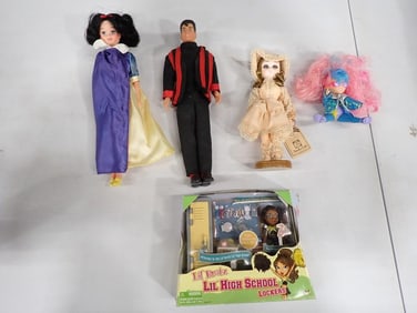 Dolls Lot incl Lil Bratz Lil High School Lockers New in Package Plus Other Played With Dolls