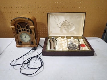 Retro Style Radio and Barmates Lo-Hill Cocktail Shaker Set with Stainless Steel Shaker