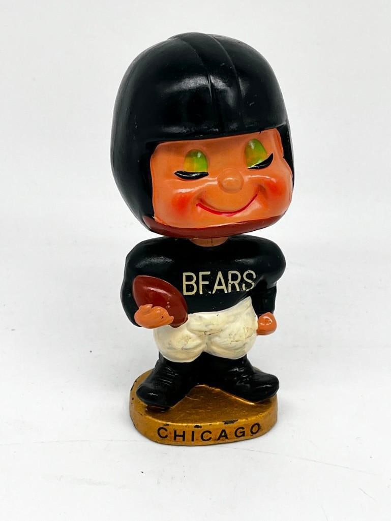 Vintage Chicago Bears football Bobblehead by "Kissing Boy and Girl" Japan (1 of 9)