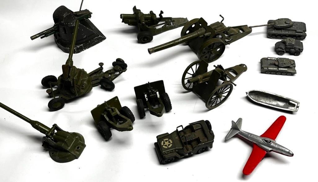 14 vintage metal military toys, canons, tanks ASTRA, Britains england & more (1 of 13)