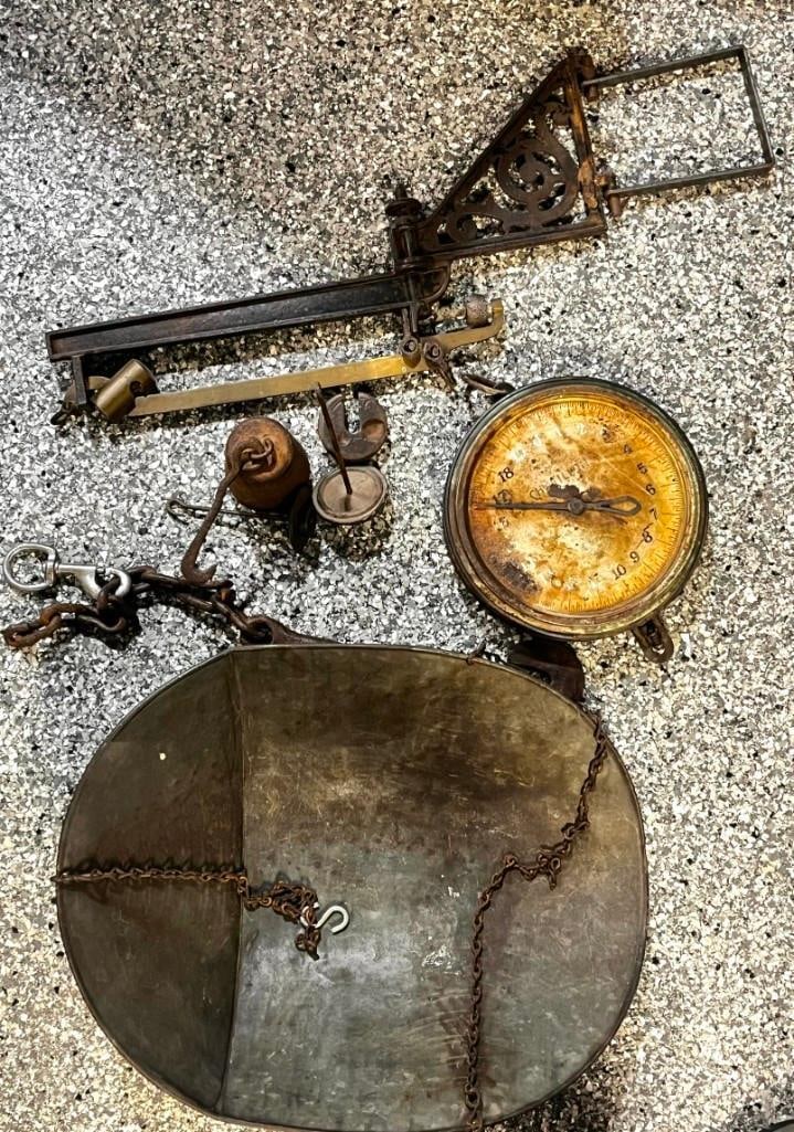 Antique Chilton Hanging General Store Scale (1 of 6)