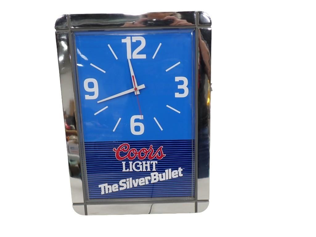 Coors light Beer Silver Bullet Advertising Clock Works (1 of 4)