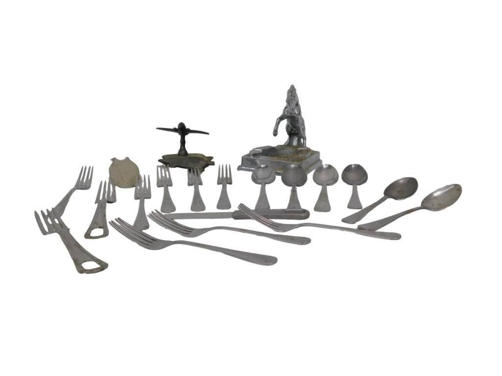 United States Navy Flatware - Forks, Spoons & Knives & Ashtrays: United States Navy Flatware - Forks, Spoons & Knives & Ashtrays All pictures are considered part of the description and should be examined carefully by bidders. Live Auctioneers is now o