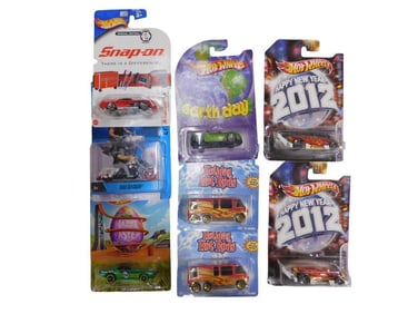 8 Hot Wheels New in Package incl Holiday Hot Rods, Snap-on, 2012 Happy New Year,