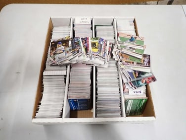 Lot of Sports Cards Mostly Topps Baseball