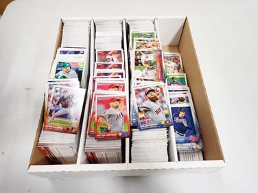 Lot of Sports Cards Mostly Topps Baseball