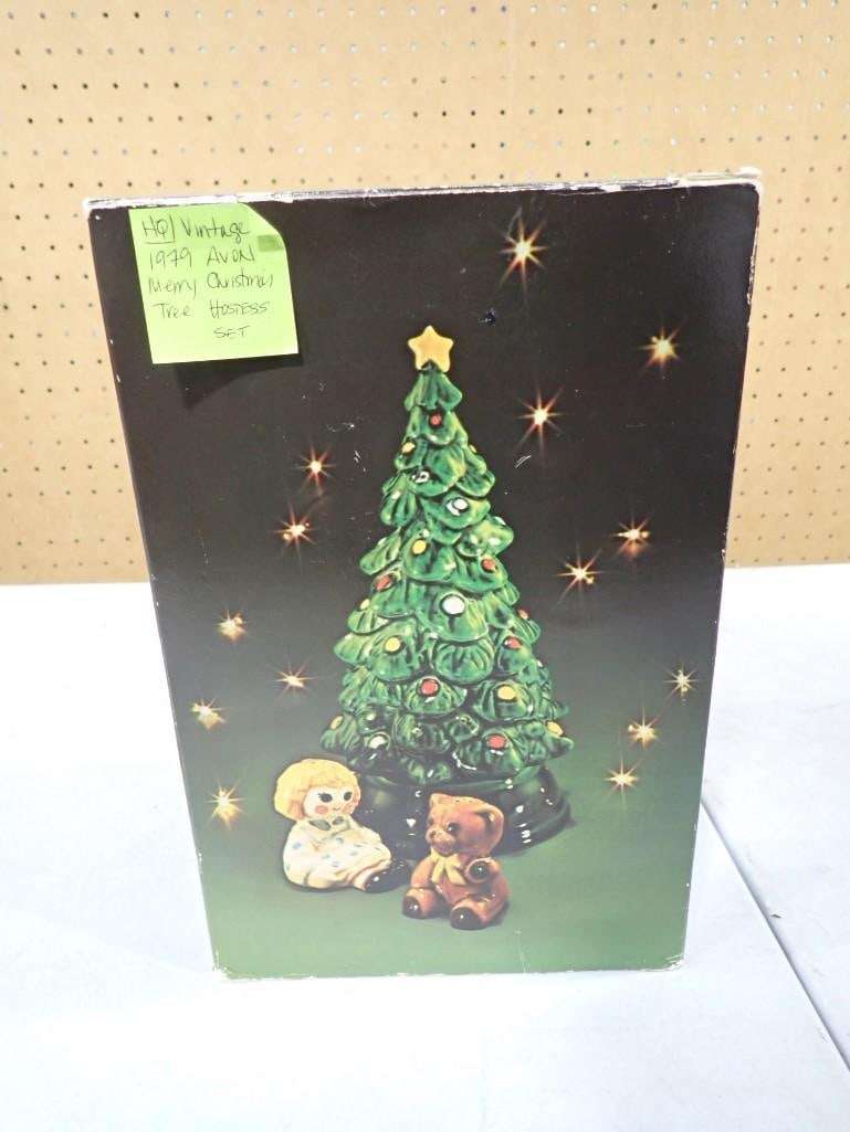 Avon Merry Christmas Tree Hostess Set in Original Box (1 of 8)