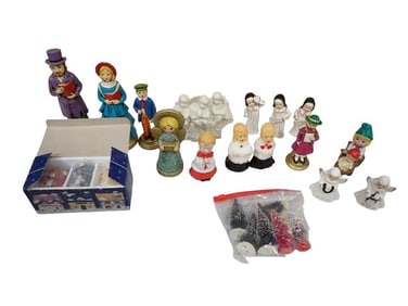 Lot of Christmas, Figurines, etc incl Porcelain Figurines, Readers Digest 1992 Christmas Ornaments,