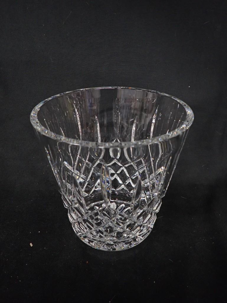 Waterford Lismore Crystal Ice Bucket: Waterford Lismore Crystal Ice Bucket All pictures are considered part of the description and should be examined carefully by bidders. Live Auctioneers is now offering Live Shipping through them. Thi