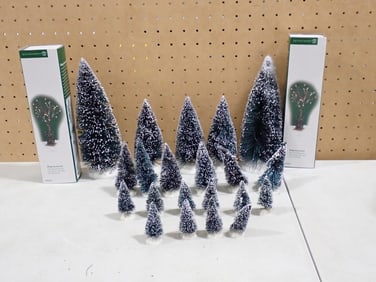 Lot of Assorted Department 56 Tree Accessories