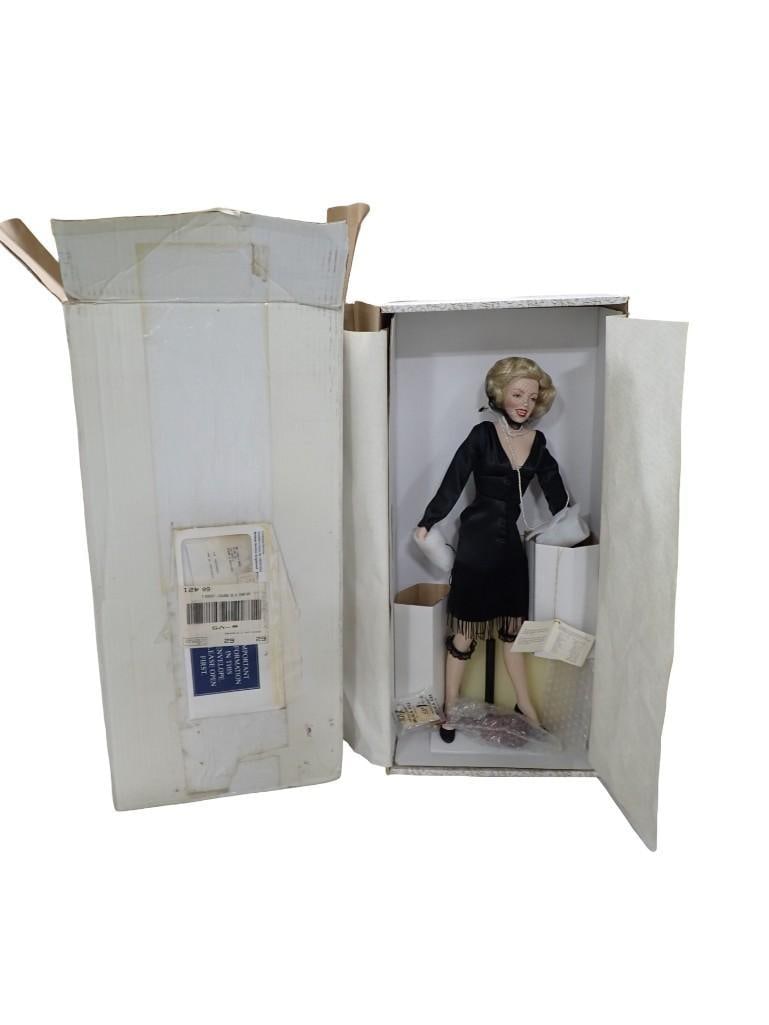 Franklin Mint Marilyn Monroe Porcelain Doll Some Like it Hot Franklin Heirloom Doll in Original Box (1 of 10)