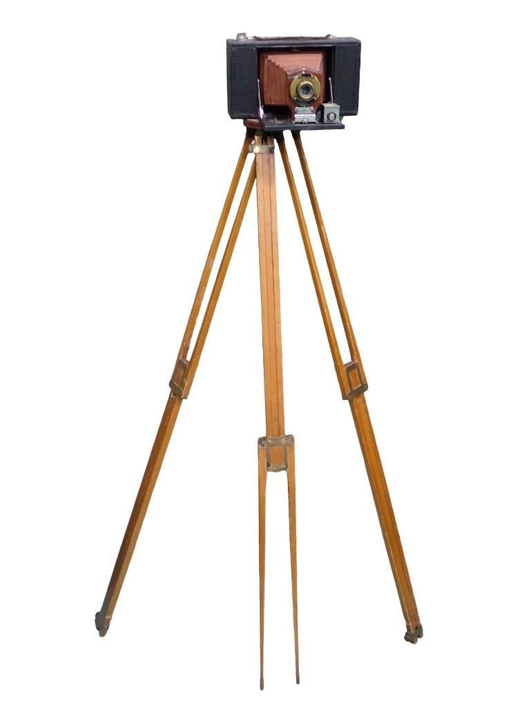 Antique Box Field Camera with Wood Tripod (1 of 5)