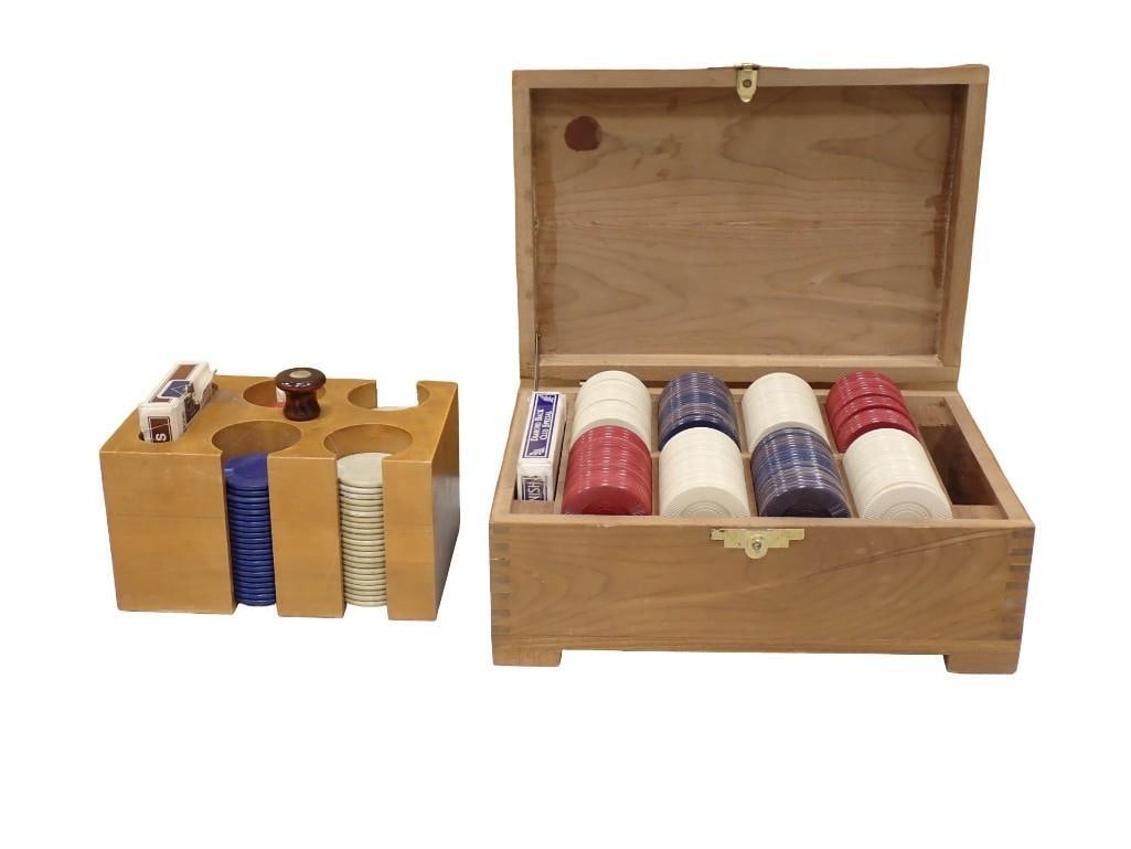 Vintage Poker Chip Holders: Vintage Poker Chip Holders. Nice vintage lot. All pictures are considered part of the description and should be examined carefully by bidders. Live Auctioneers is now offering Live Shipping th