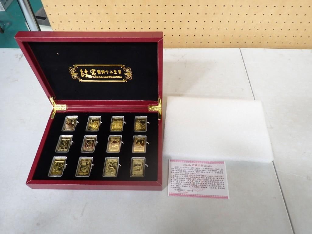 The Twelve Zodiac Animals of the Imperial Palace Chinese Zodiac Gold Plated Bars with Box and Info: The Twelve Zodiac Animals of the Imperial Palace Chinese Zodiac Gold Plated Bars with Box and Info. 2860/5000 sets. The info in English is superimposed over the Chinese from Google Transla