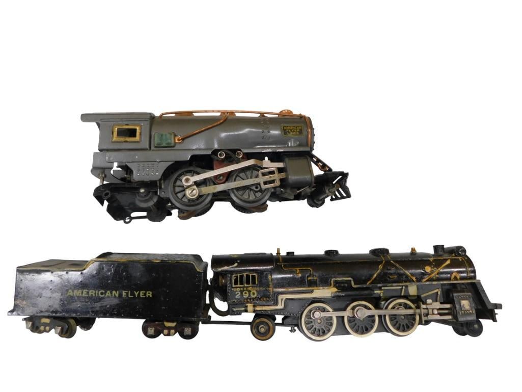 Two Vintage American Flyer Model Train Engines and a tender (1 of 7)