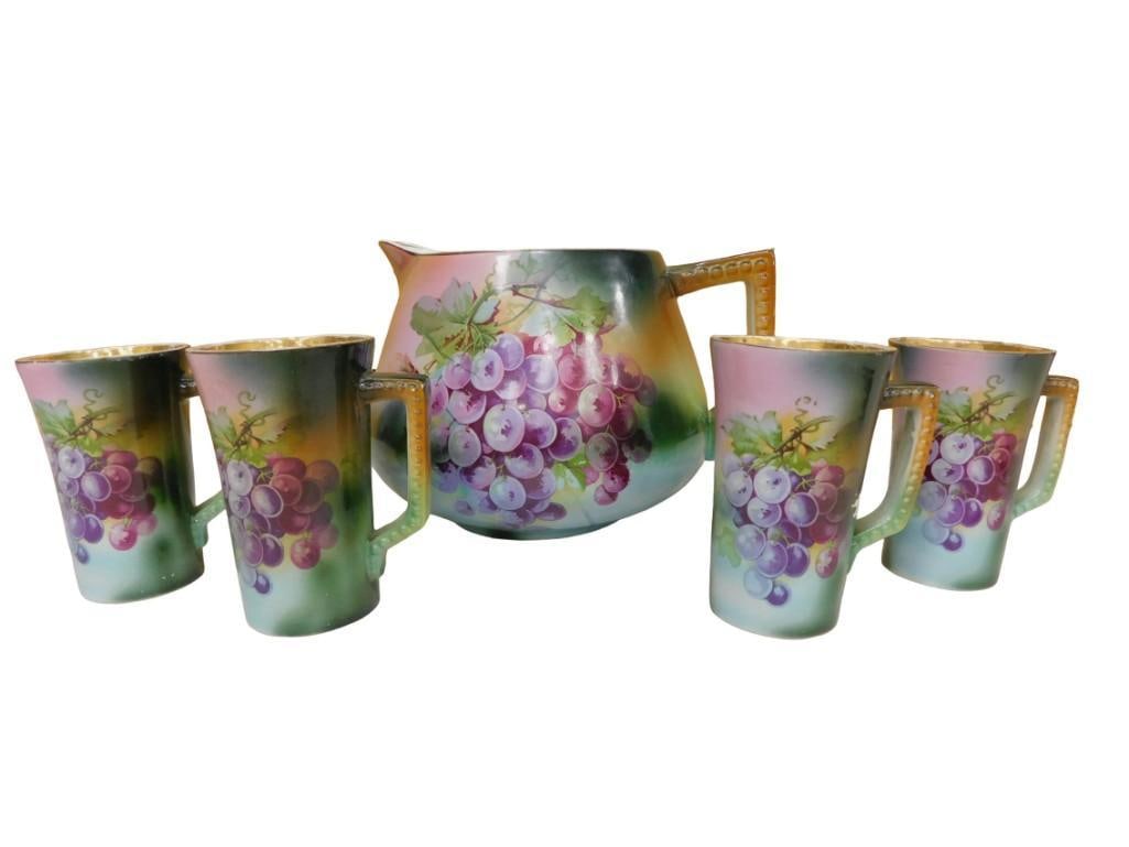 Usona Goodwin lemonade pitcher with 4 glasses: Usona Goodwin lemonade pitcher with 4 glasses All pictures are considered part of the description and should be examined carefully by bidders. Live Auctioneers is now offering Live Shipping through th