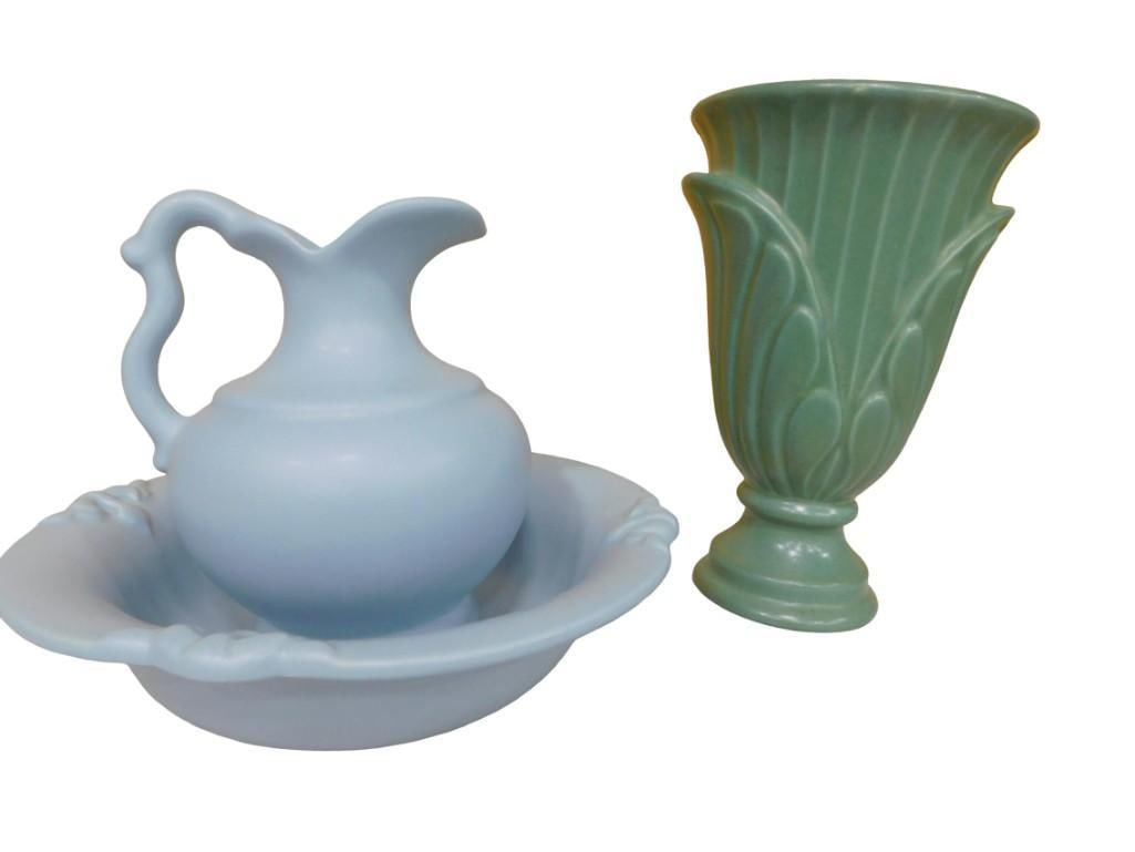 3 Haeger Pieces including Art pottery pitcher and bowl wash set, Floral Line Petal Vase: 3 Haeger Pieces including Art pottery pitcher and bowl wash set, Floral Line Petal Vase All pictures are considered part of the description and should be examined carefully by bidders. Live Auctioneer