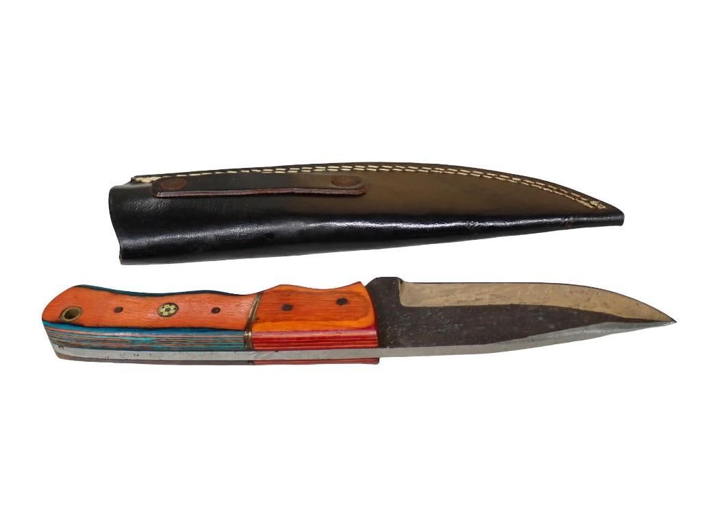 Knife with Wood Handle and Leather Sheath: Knife with Wood Handle and Leather Sheath All pictures are considered part of the description and should be examined carefully by bidders. Live Auctioneers is now offering Live Shipping through them