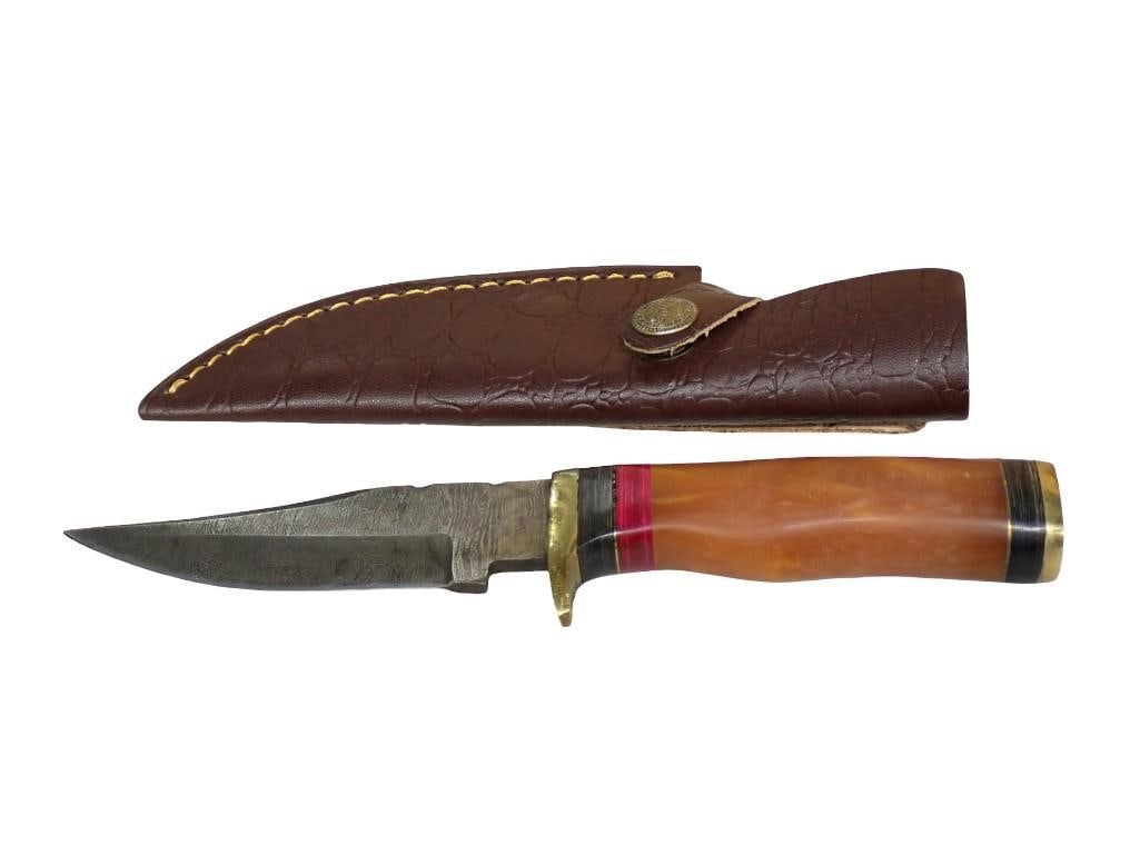 Knife with Leather Sheath