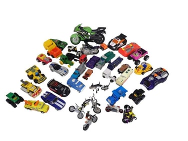 Lot of assorted Toy Cars, Motorcycles, Trucks, etc.