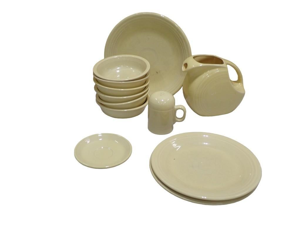 Lot of Yellow Fiestaware Dishes incl Disk Pitcher, Bowls, Plates, Mug Fiesta Ware (1 of 5)