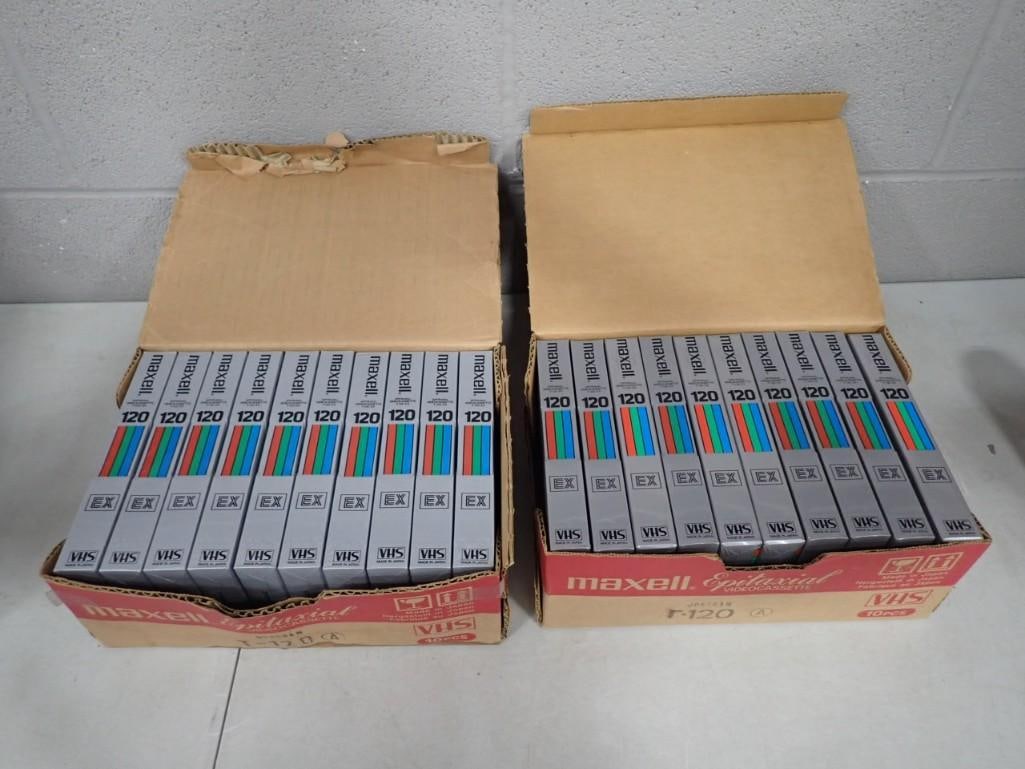 Lot of 20 Maxell Blank VHS Cassettes with original Boxes (1 of 5)