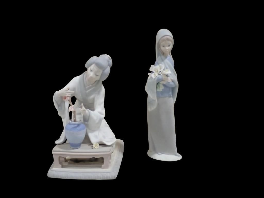 2 Lladro Porcelain Figurines - Damaged (1 of 8)