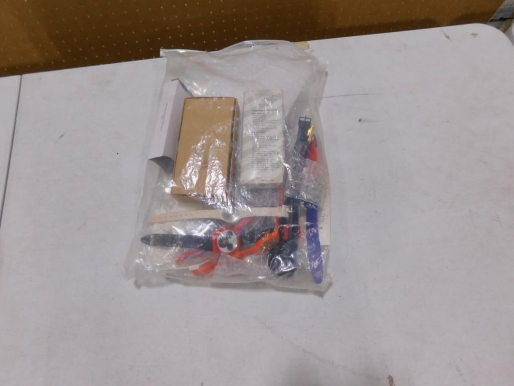 Lot assorted Wrist Watches, etc. Including Mickey Mouse, Energizer, Burger King, Orange, Cracker Jac (1 of 7)