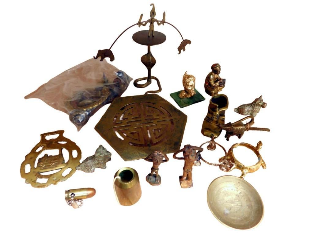 Lot of Vintage Brass Decor incl English Horse Brass Medallion, Animal Figures, Various (1 of 5)