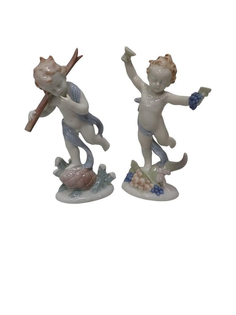 2 Metzler & Ortloff Porcelain Figurines: 2 Metzler & Ortloff Porcelain Figurines All pictures are considered part of the description and should be examined carefully by bidders. Live Auctioneers is now offering Live Shipping through th