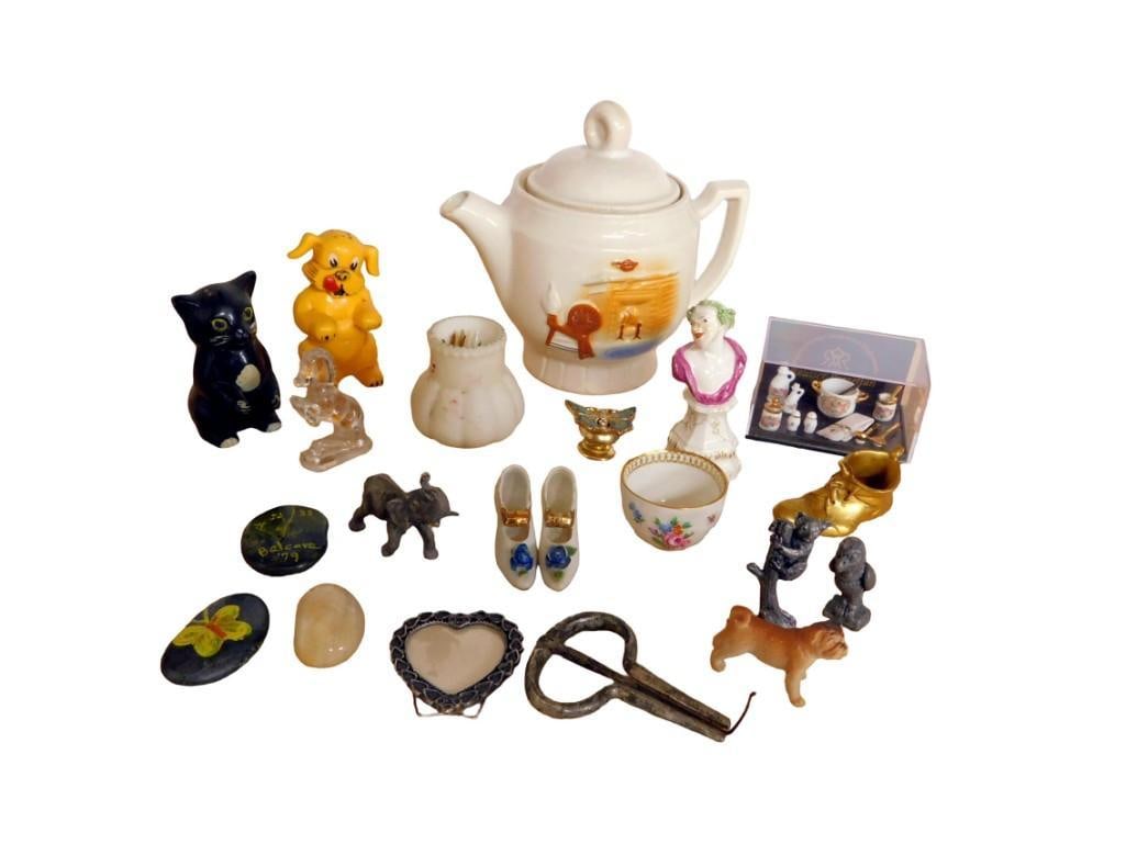 Lot of Vintage Smalls incl Figures, Teapot, Porcelain, Etc: Lot of Vintage Smalls incl Figures, Teapot, Porcelain, Etc All pictures are considered part of the description and should be examined carefully by bidders. Live Auctioneers is now offering Live Ship