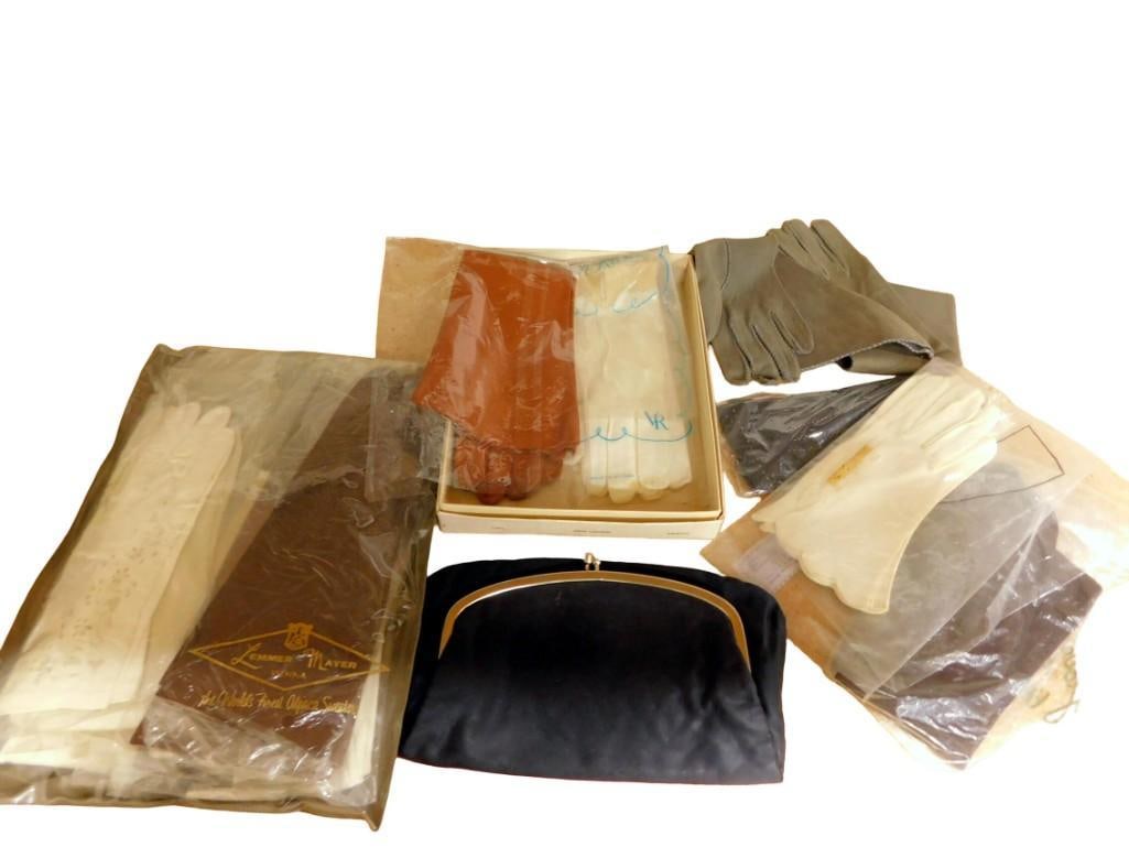 Vintage Ladies Gloves, a Purse or Handbag, Etc: Vintage Ladies Gloves, a Purse or Handbag, Etc All pictures are considered part of the description and should be examined carefully by bidders. Live Auctioneers is now offering Live Shipping through