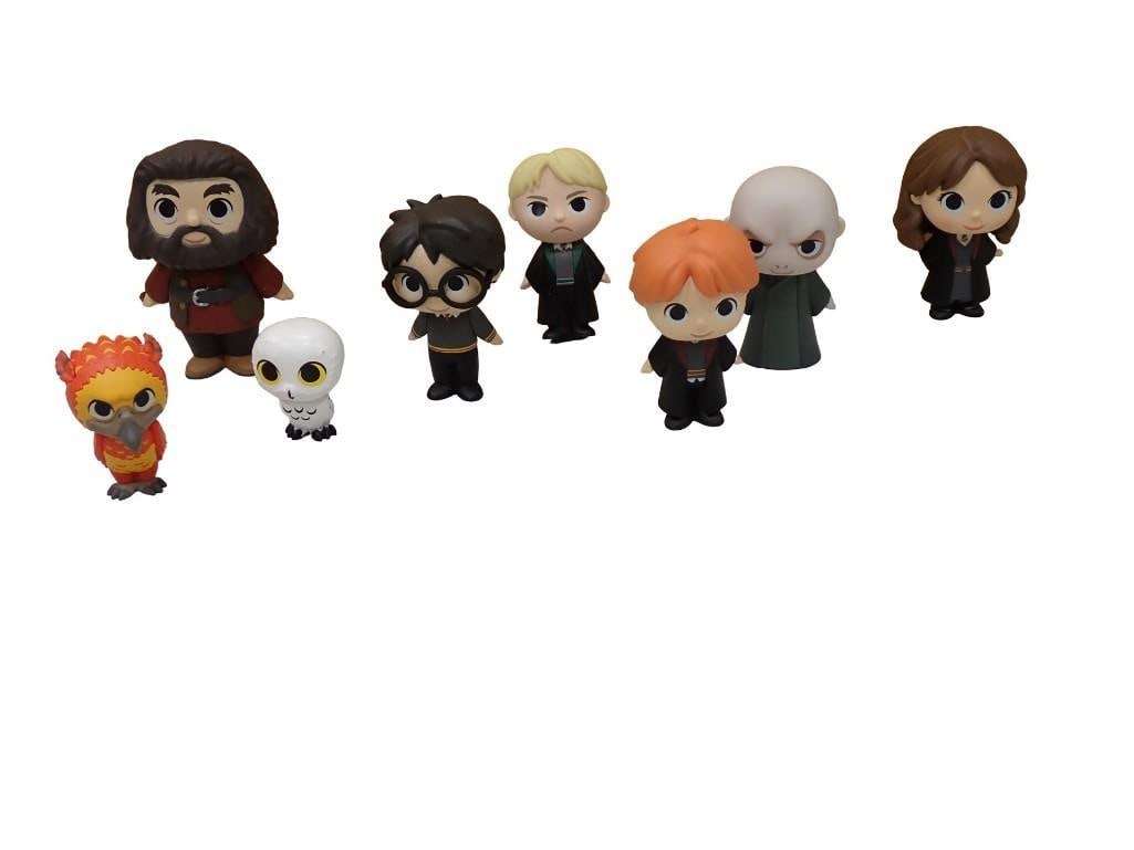 8 Harry Potter Funko Mystery Minis Vinyl Figures: Lot of 8 Harry Potter Funko Mystery Minis Vinyl Figures All pictures are considered part of the description and should be examined carefully by bidders. Live Auctioneers is now offering Live Sh