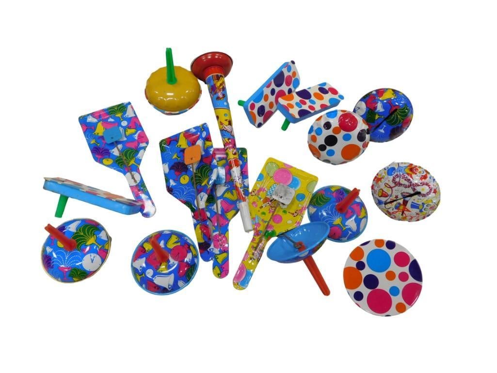Lot of assorted Metal and Plastic Noisemakers: Lot of assorted Metal and Plastic Noisemakers All pictures are considered part of the description and should be examined carefully by bidders. Live Auctioneers is now offering Live Shipping through th