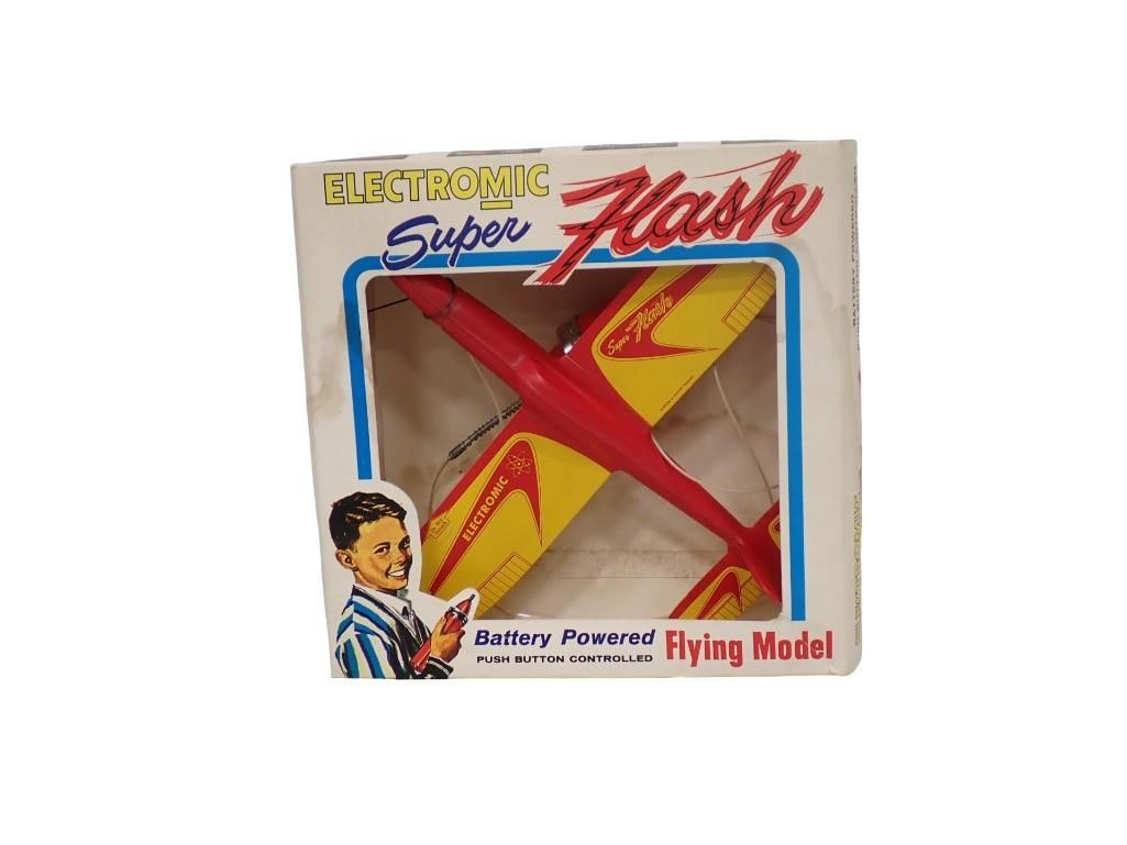 Vintage Electromic Super Flash Battery Powered Flying Model Airplane in Original Box (1 of 5)